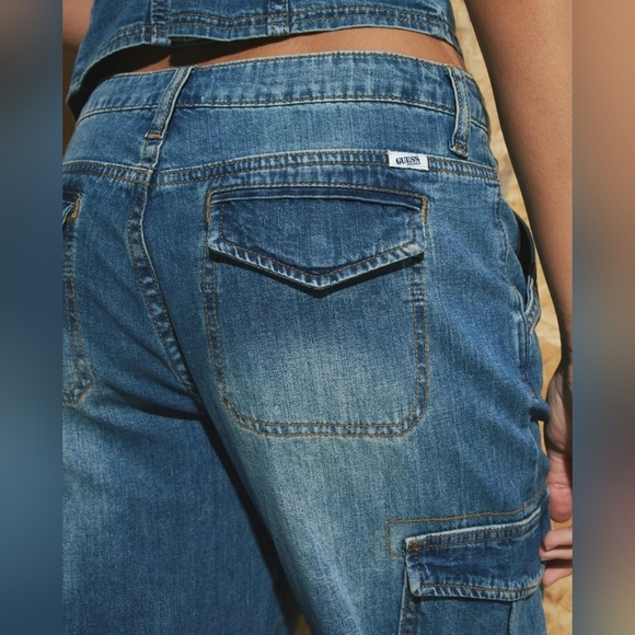 GUESS ORIGINALS Women's Denim Cargo Capri Pant, Tinted Denim, Size 26 - Picture 4 of 15